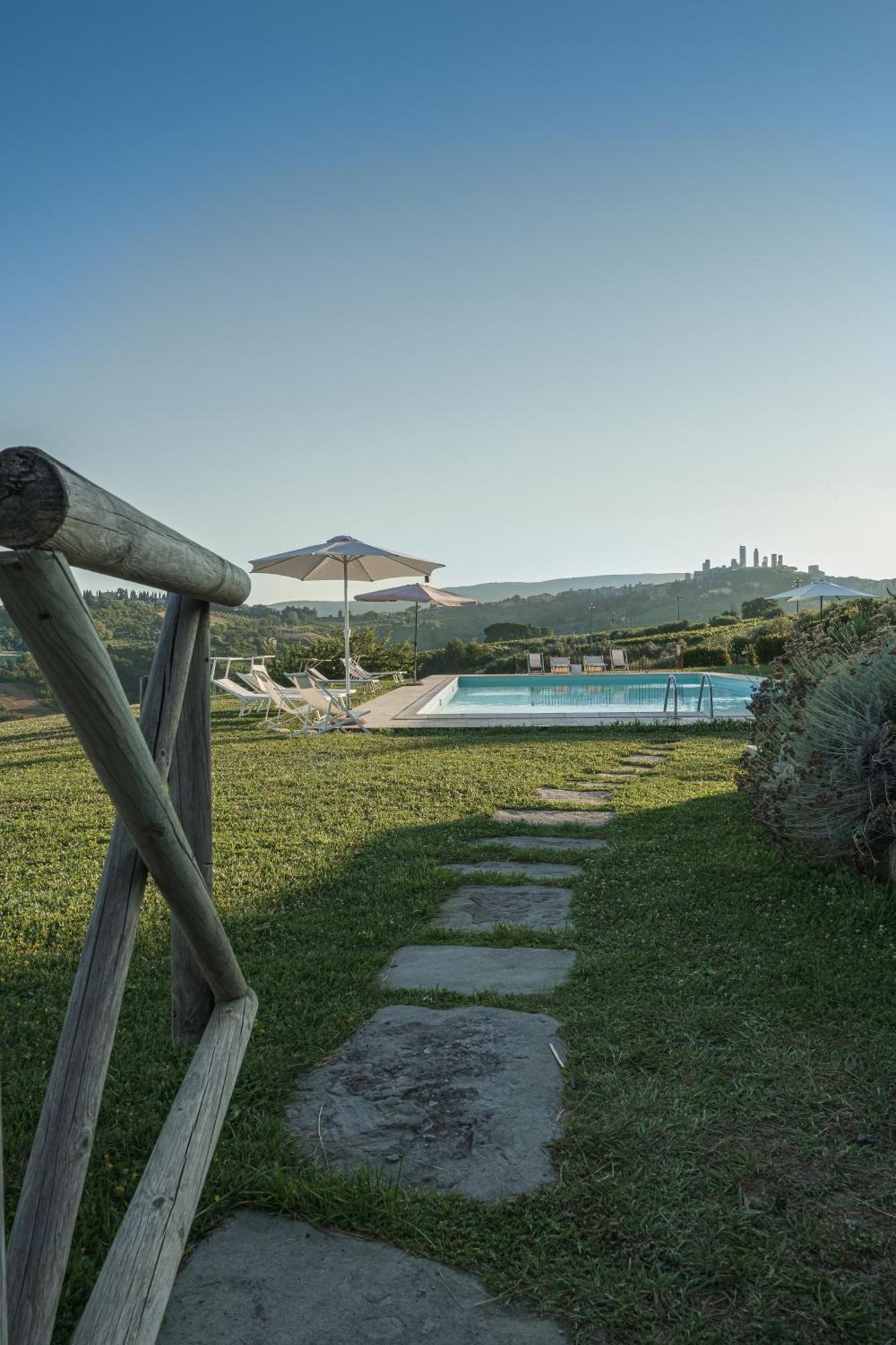 Charming House - Parking Included Leilighet San Gimignano Eksteriør bilde