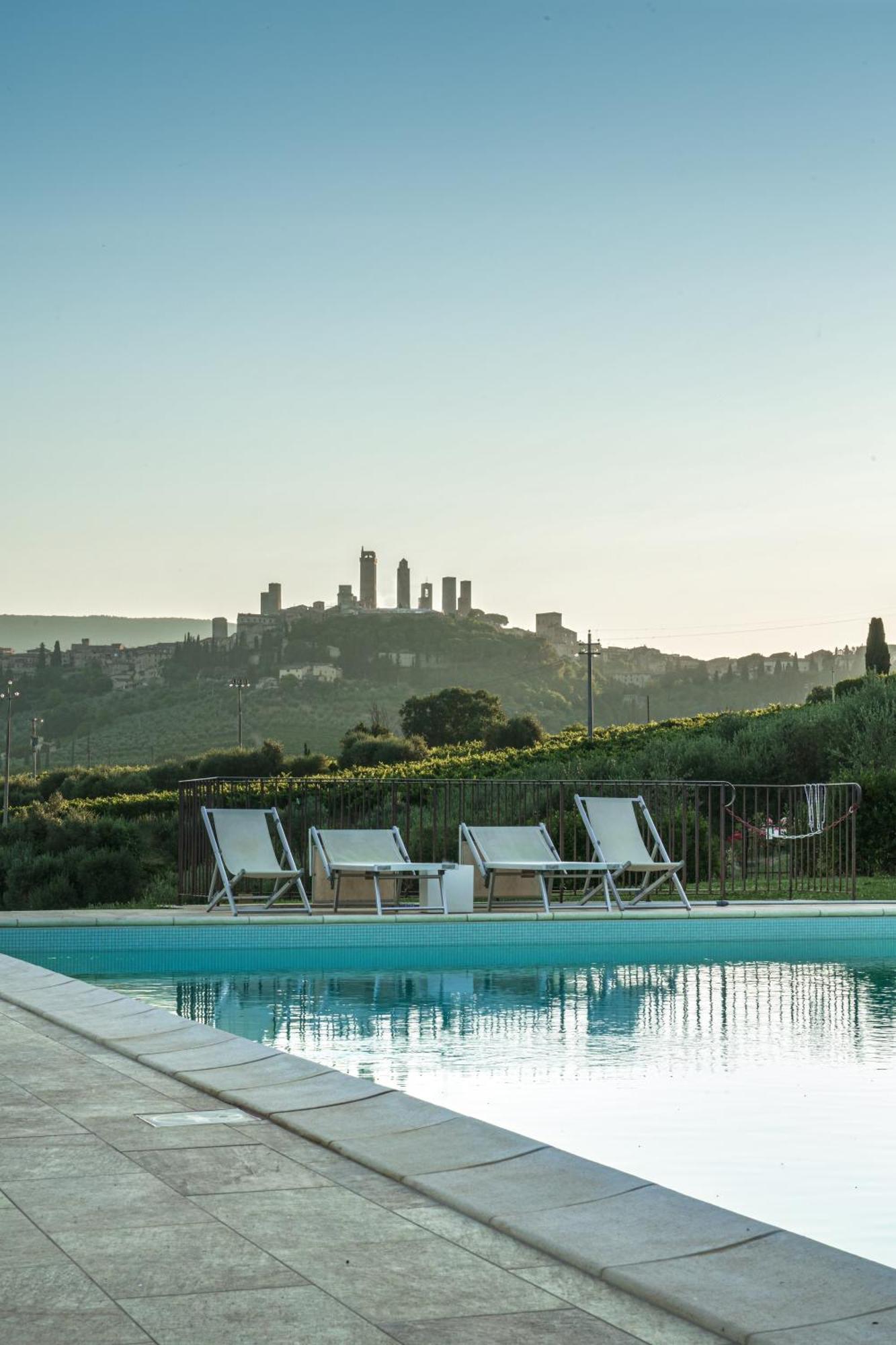 Charming House - Parking Included Leilighet San Gimignano Eksteriør bilde