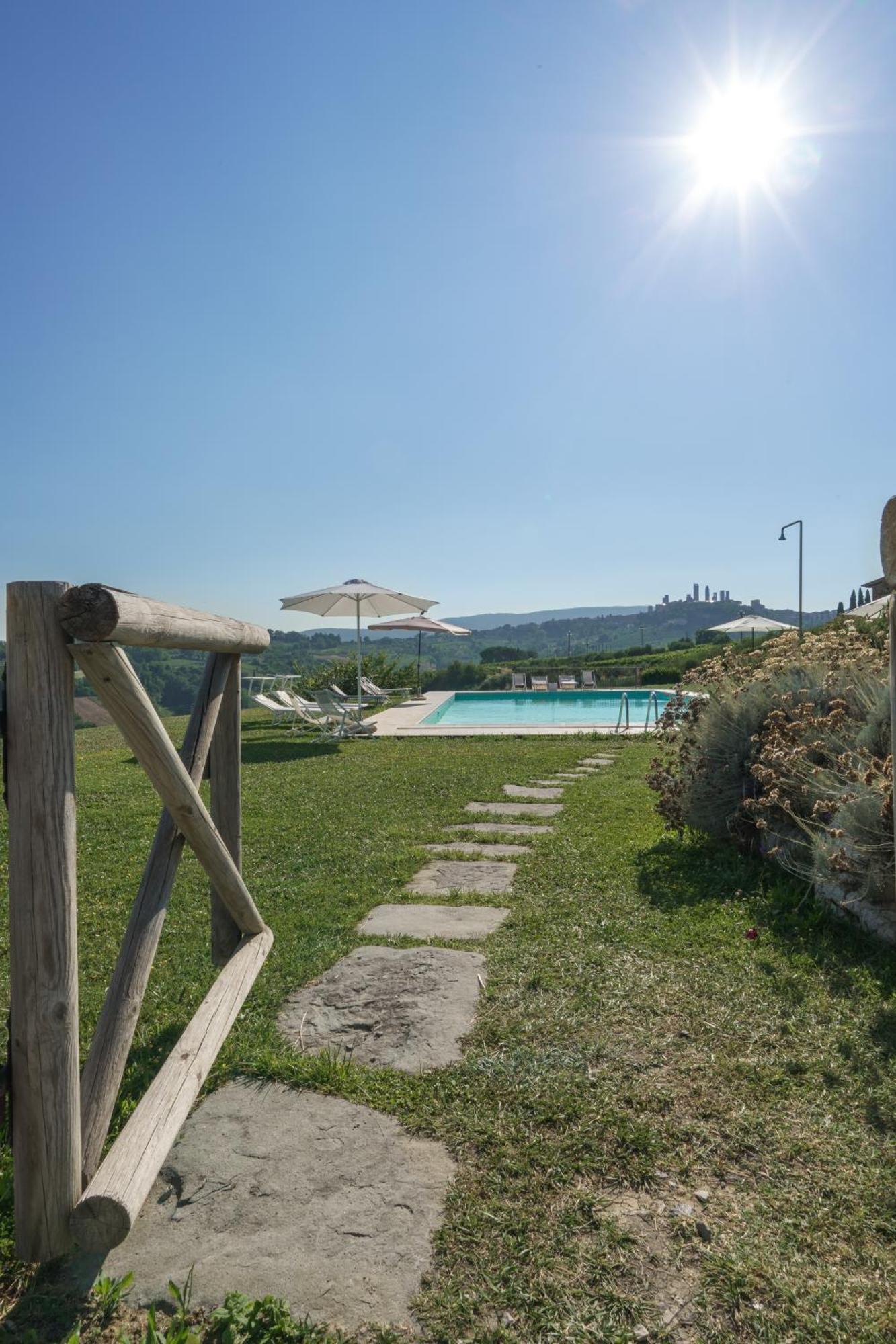 Charming House - Parking Included Leilighet San Gimignano Eksteriør bilde